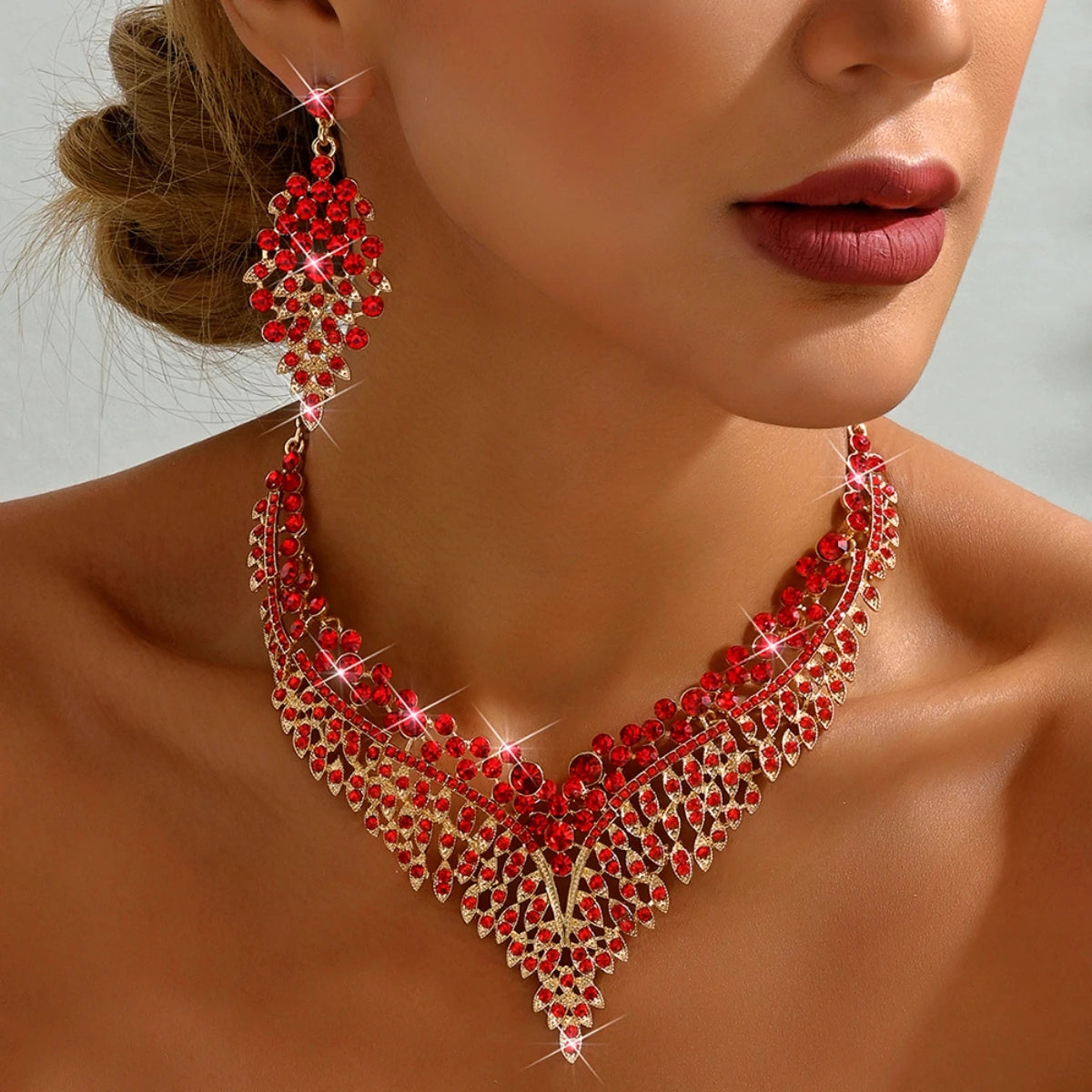 3-Piece Women’s Starry Sky Jewelry Set – Spike Leaf Necklace & Earrings Set