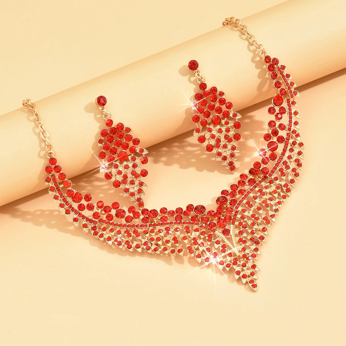 3-Piece Women’s Starry Sky Jewelry Set – Spike Leaf Necklace & Earrings Set