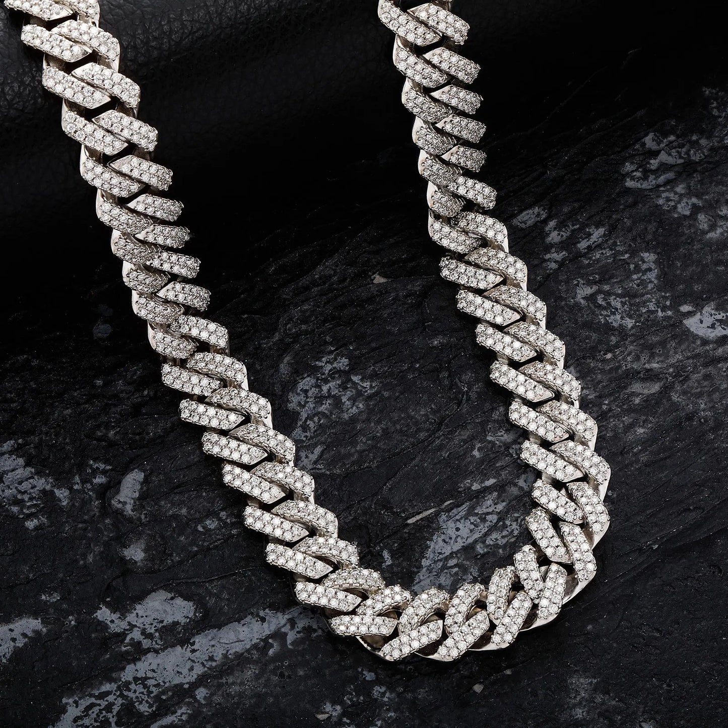 VVS1 Moissanite Cuban Link Necklace – Solid 925 Sterling Silver