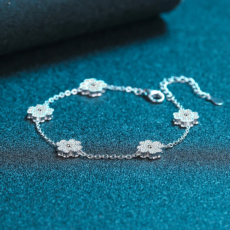 Radiant Elegance: Moissanite Silver Chain Bracelet