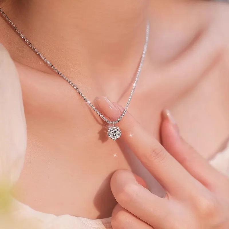 Cauliflower Moissanite Diamond Pendant Necklaces